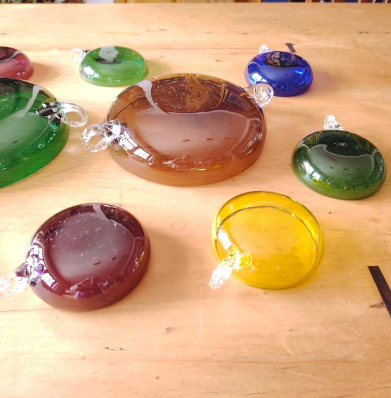 Dessert Cups and bowl in colored glass and stylized handles