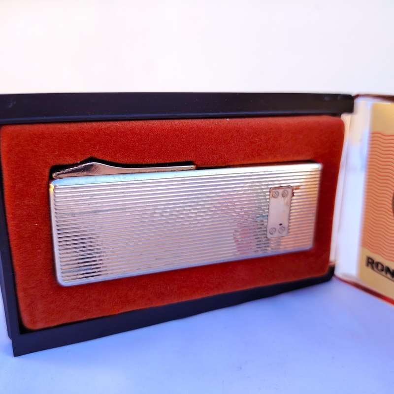Ronson vintage gold metal Lighter 1988