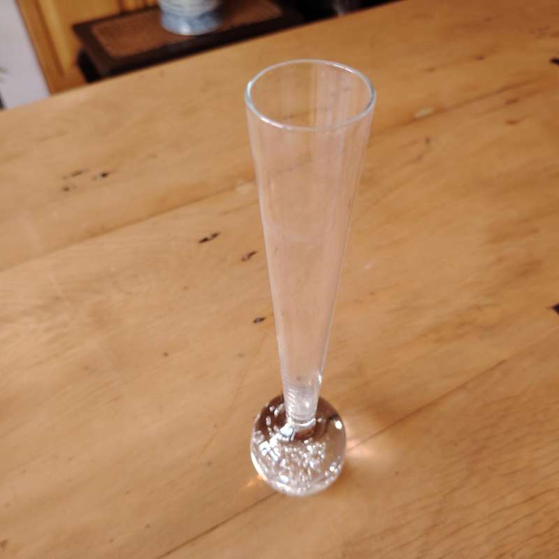 Quality Clear Glass Bud Vase with Bubbles