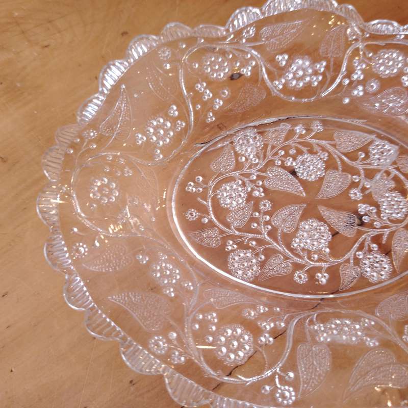 Oval Clear Glass Bowl with Etched Flowers and Scalloped Edge