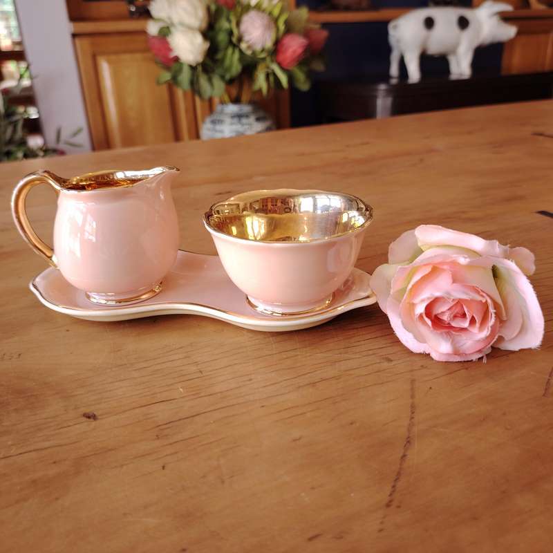 Crown Devon Fielding Pink and gold lustre set