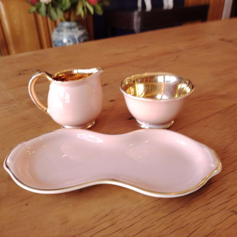 Crown Devon Fielding Pink and gold lustre set