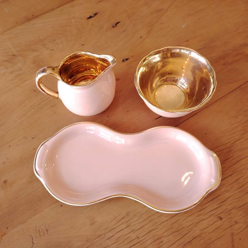 Crown Devon Fielding Pink and gold lustre set