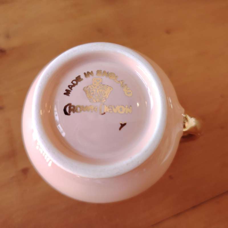 Crown Devon Fielding Pink and gold lustre set