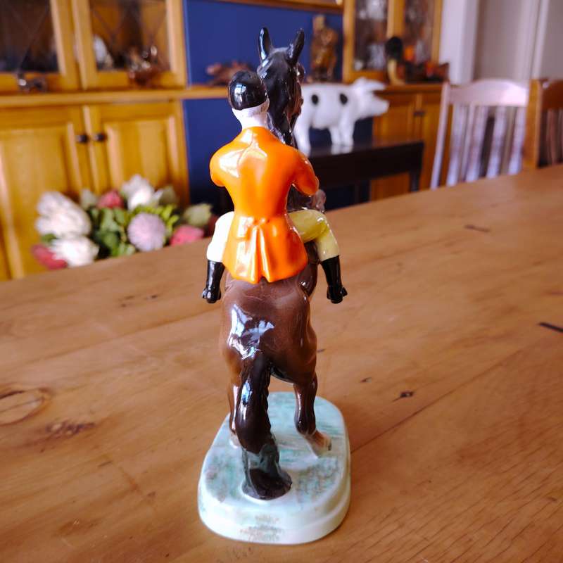 Beswick Rare figure Huntsman on Rearing Horse, First Version 868