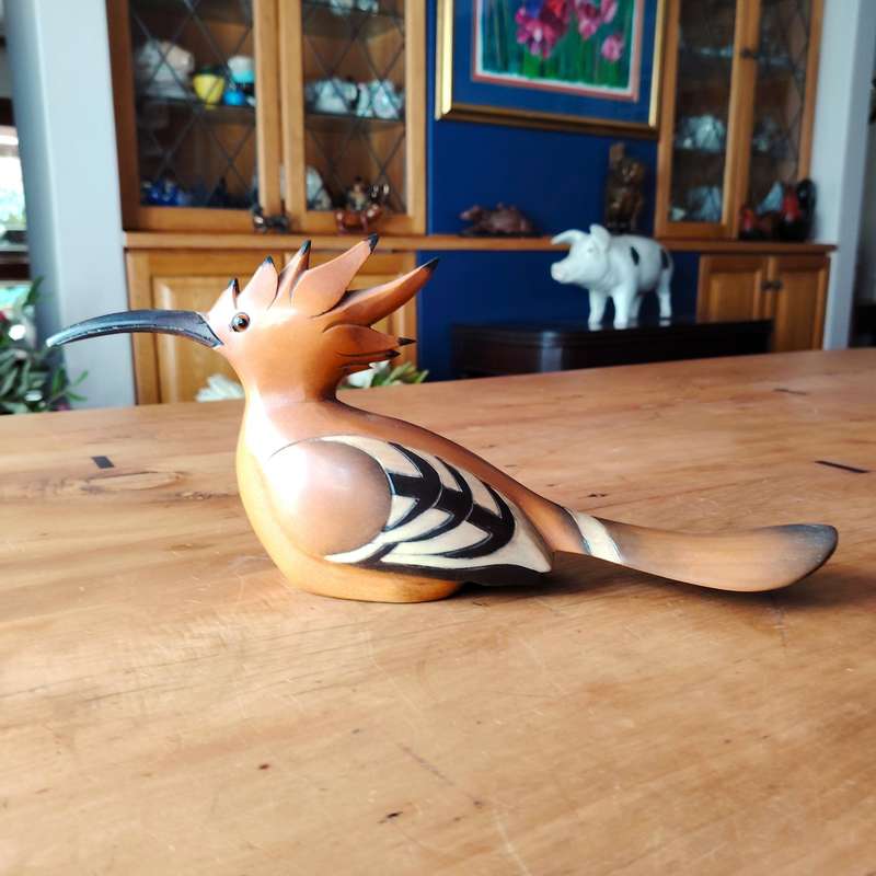 Feathers of Knysna Gallery carved and hand painted African Hoopoe