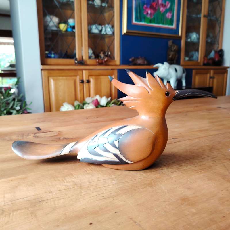 Feathers of Knysna Gallery carved and hand painted African Hoopoe