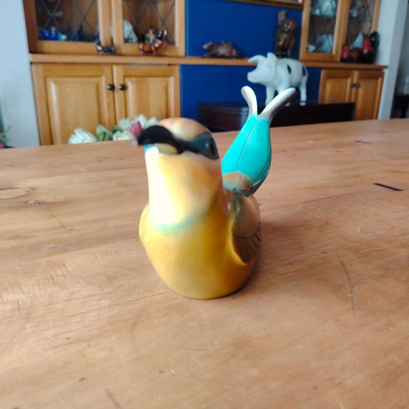 Feathers Gallery of Knysna carved and hand painted Female Swallowtail Bee-Eater Ltd Bird