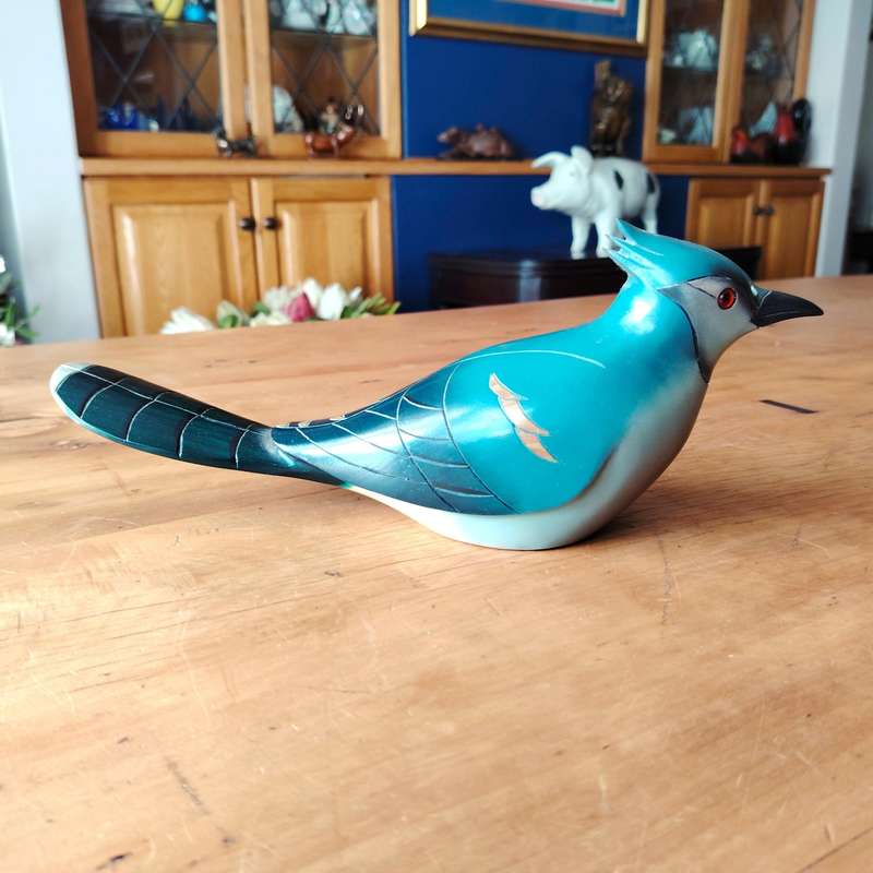 Feathers of Knysna Gallery carved and hand painted Blue Jay