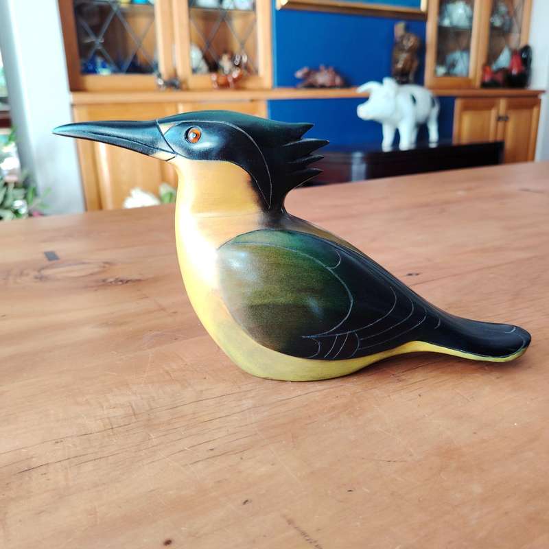 Feathers of Knysna Gallery carved and hand painted Sacred Kingfisher