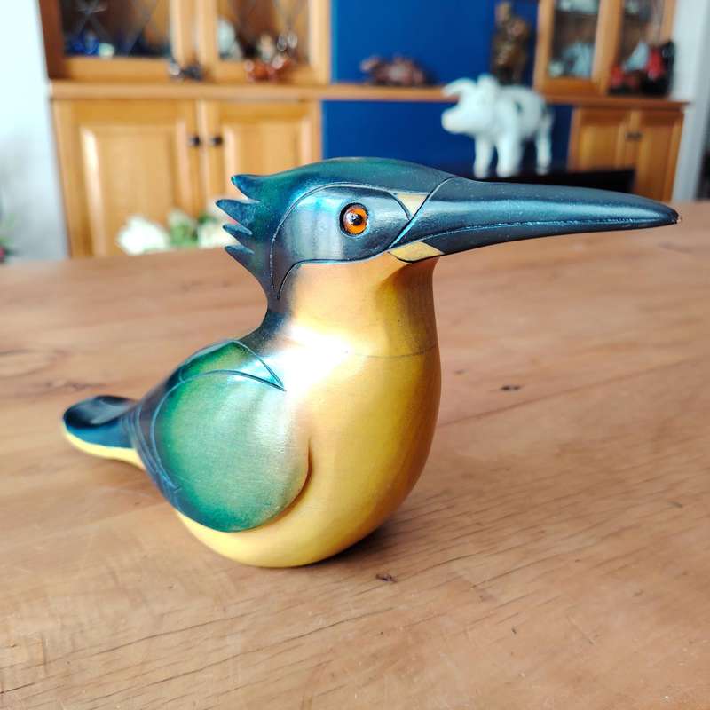 Feathers of Knysna Gallery carved and hand painted Sacred Kingfisher