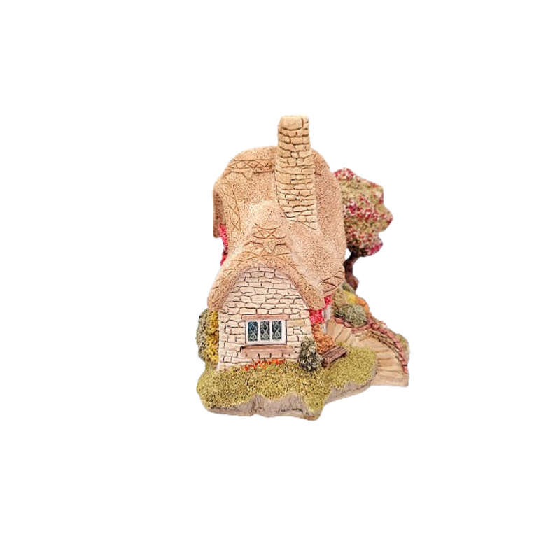 Lilliput Lane Miniature House Beehive Cottage