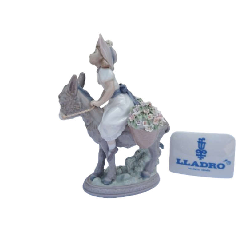 Lladro Figurine Look at Me #5465 Donkey