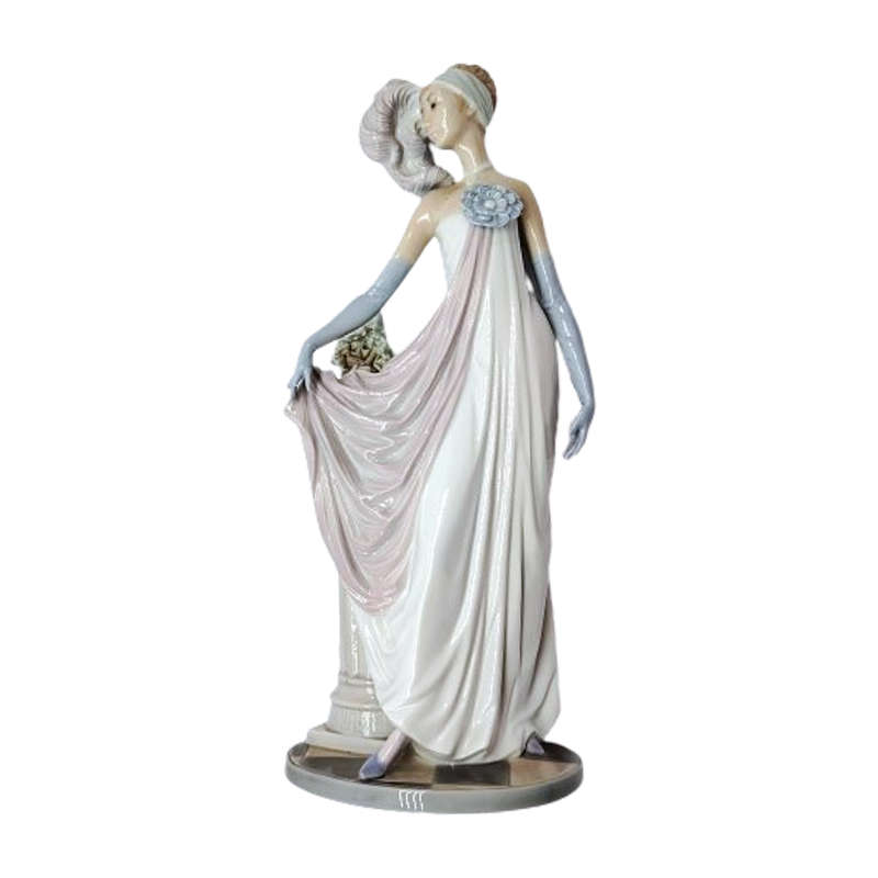 Large Retired Socialite of the 20s Lladro Porcelain Figurines