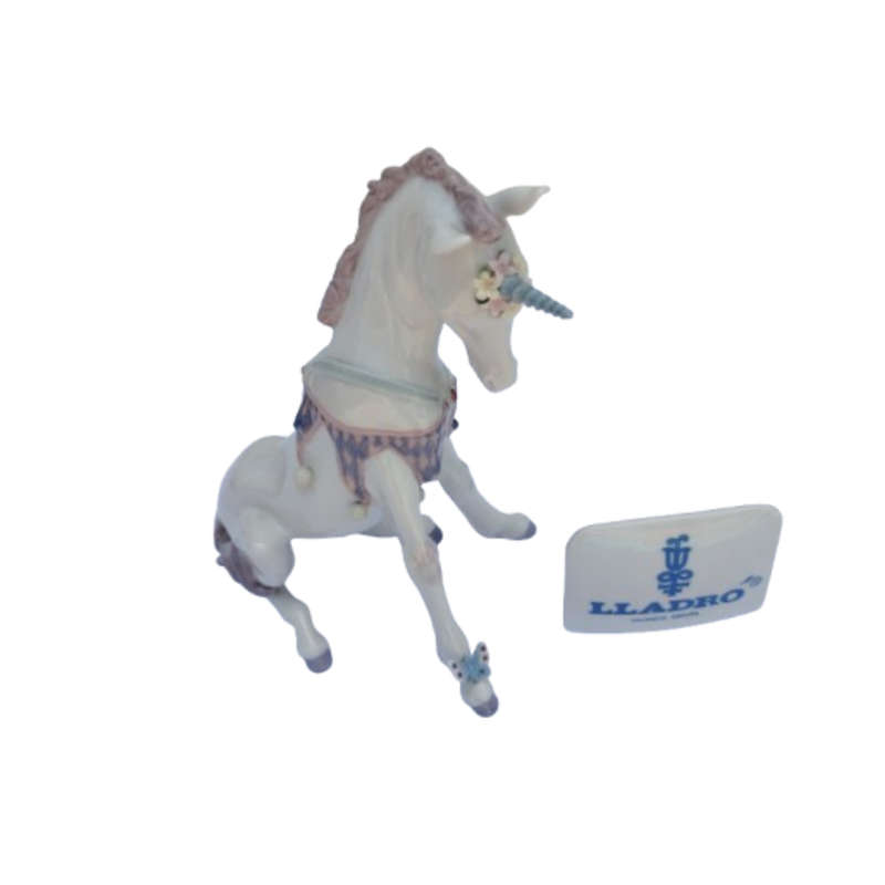 Lladro Rare Figurine Sitting Playful Unicorn #5880