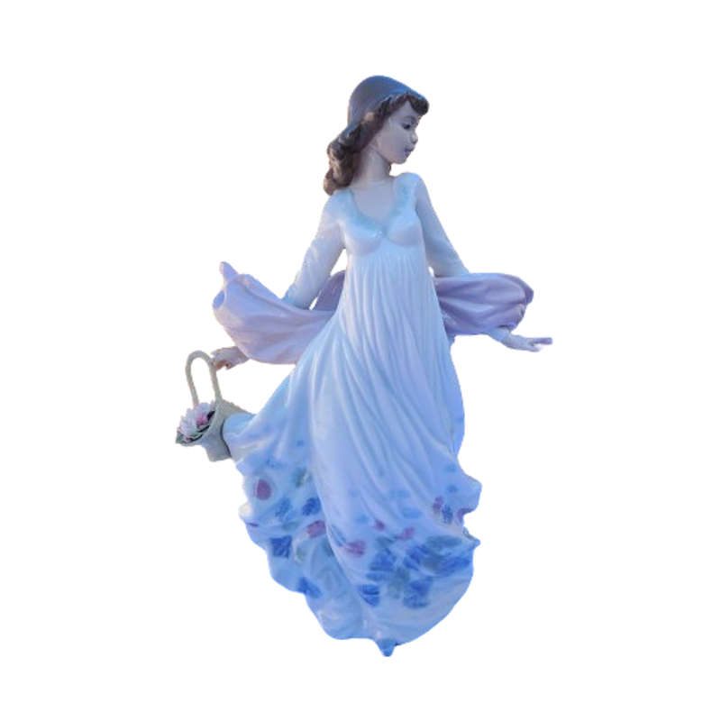 Lladro Spanish Porcelain Figurine Of The Spring Splendor No. 5898