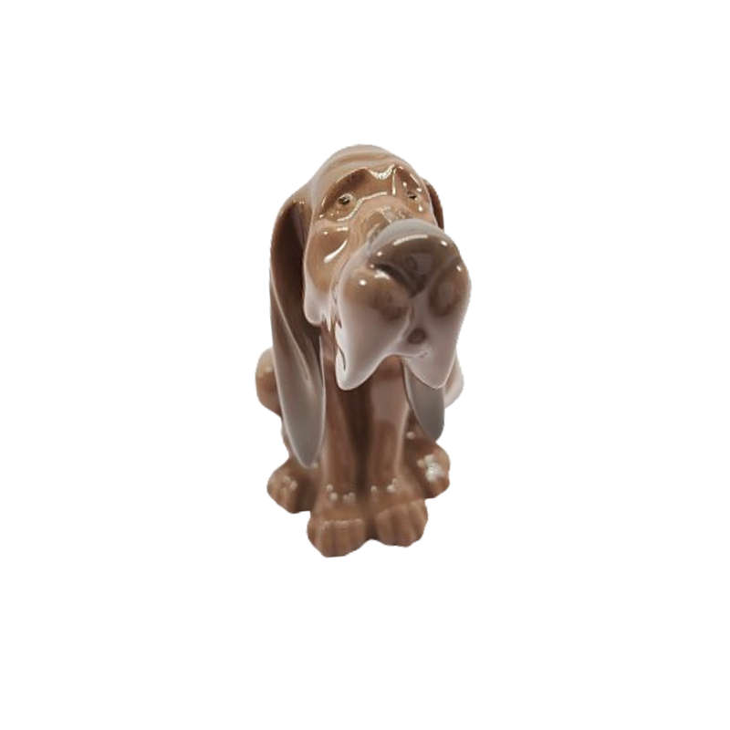 Lladro figurines of dog, Timid Dog 5111