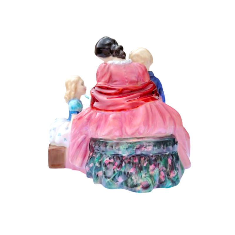 Royal Doulton Figurine Bedtime Story HN 2809