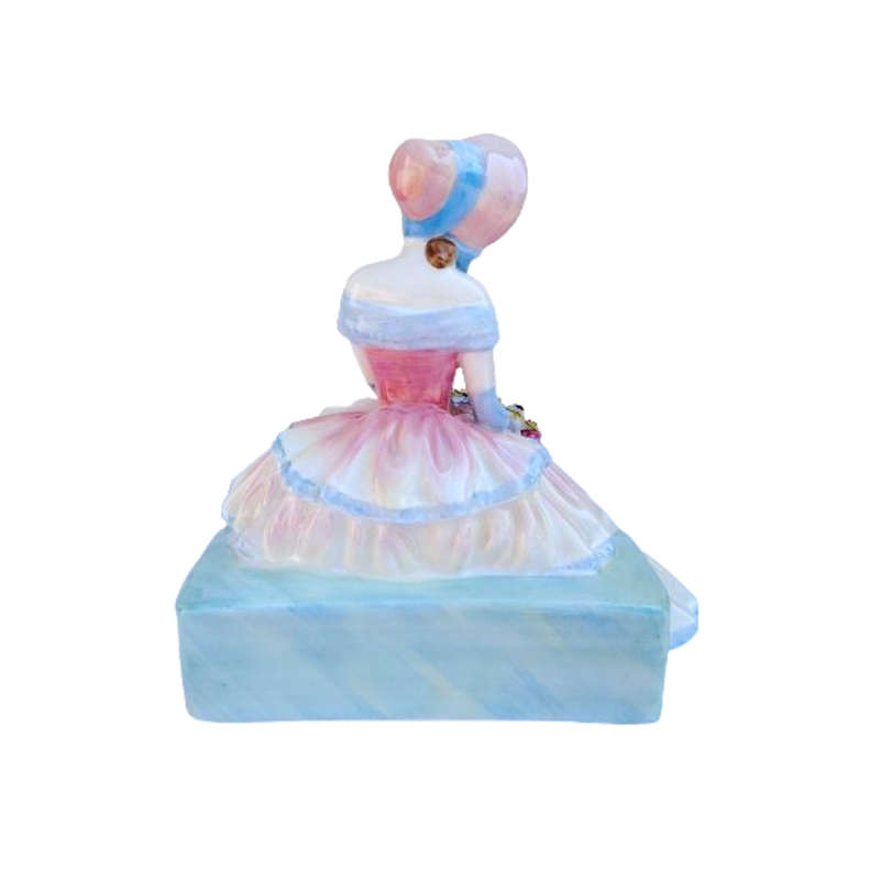 Royal Doulton Figurine Daydreams HN 1731