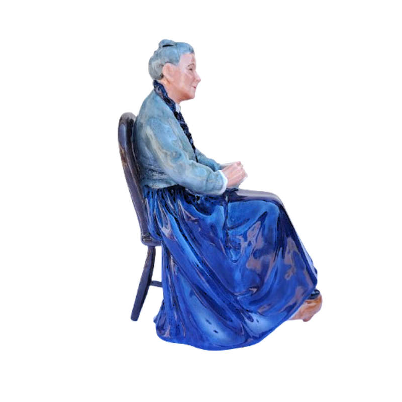 Royal Doulton Figurine The Cup of Tea HN 2332