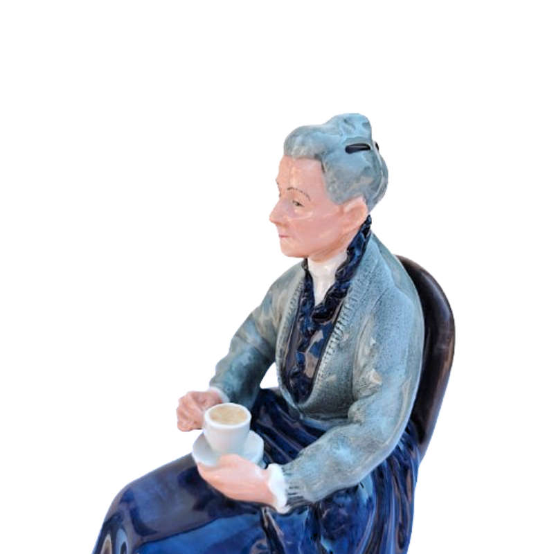 Royal Doulton Figurine The Cup of Tea HN 2332