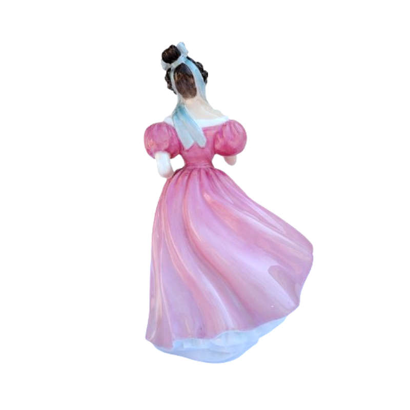 Royal Doulton Figurine Cameilla HN 2222