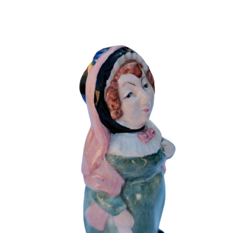 Royal Doulton Dickens Series Mrs Bardell M86