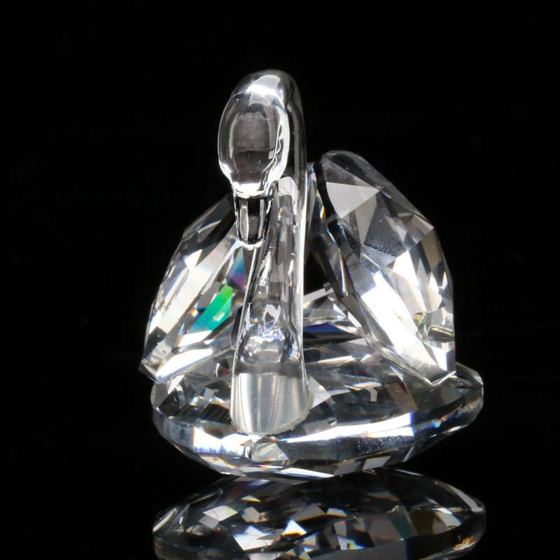 Swarovski Crystal Medium Swan Beauties of the Lake Retired