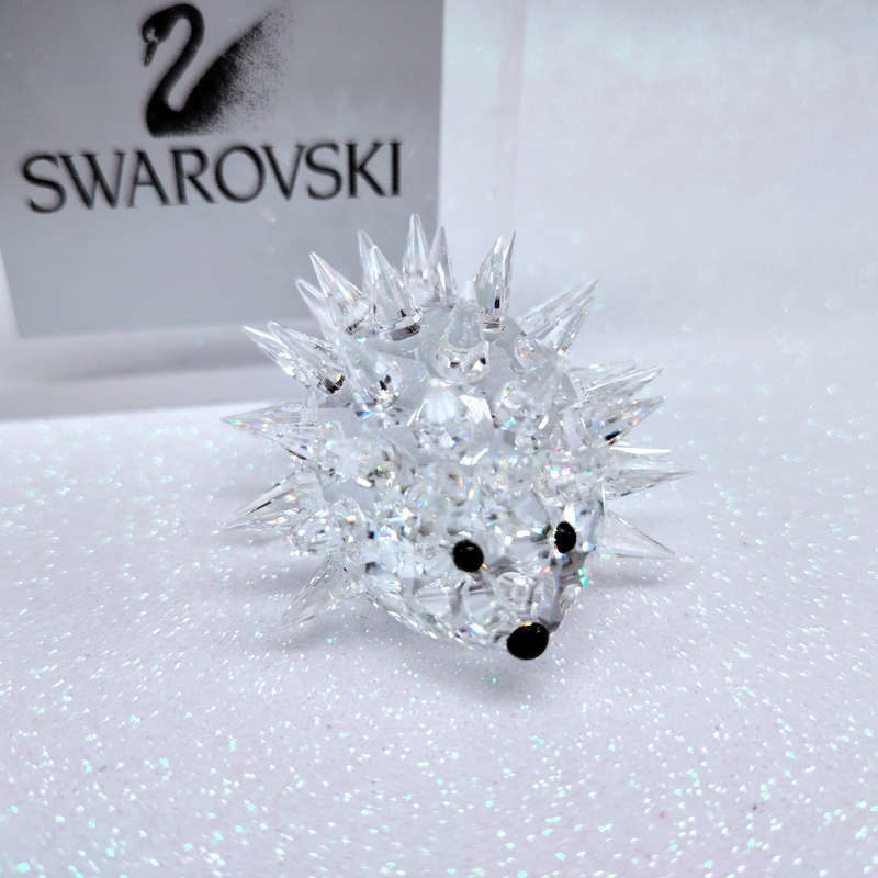 Swarovski Crystal Medium Oval Hedgehog no Whiskers