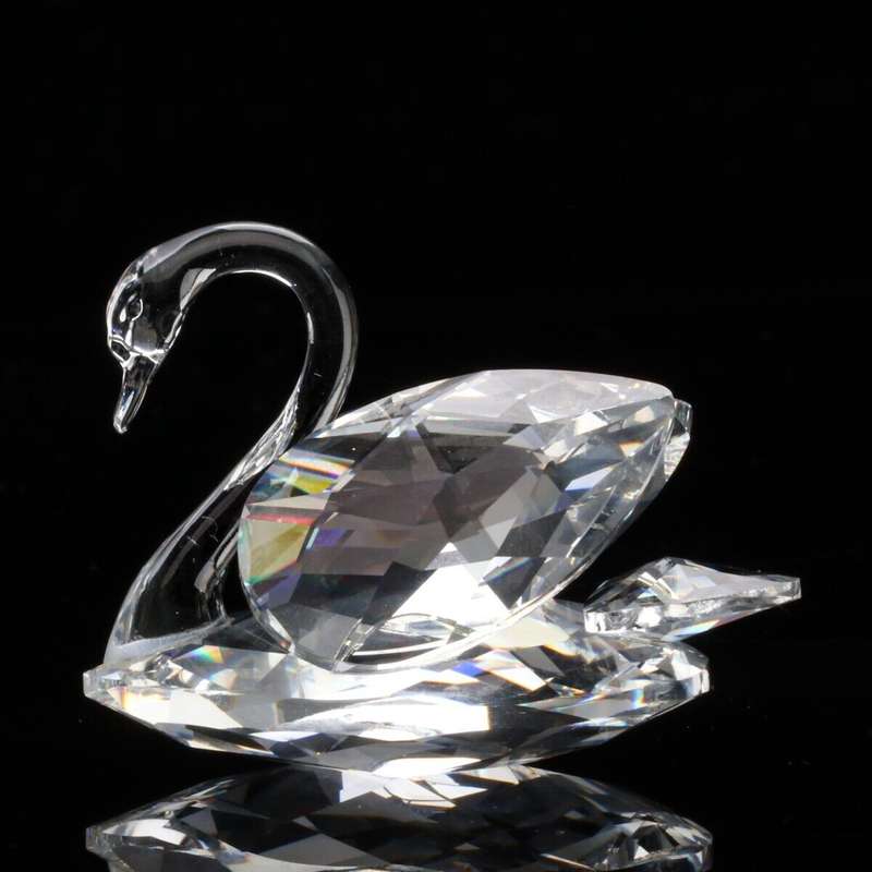 Swarovski Crystal Medium Swan Beauties of the Lake