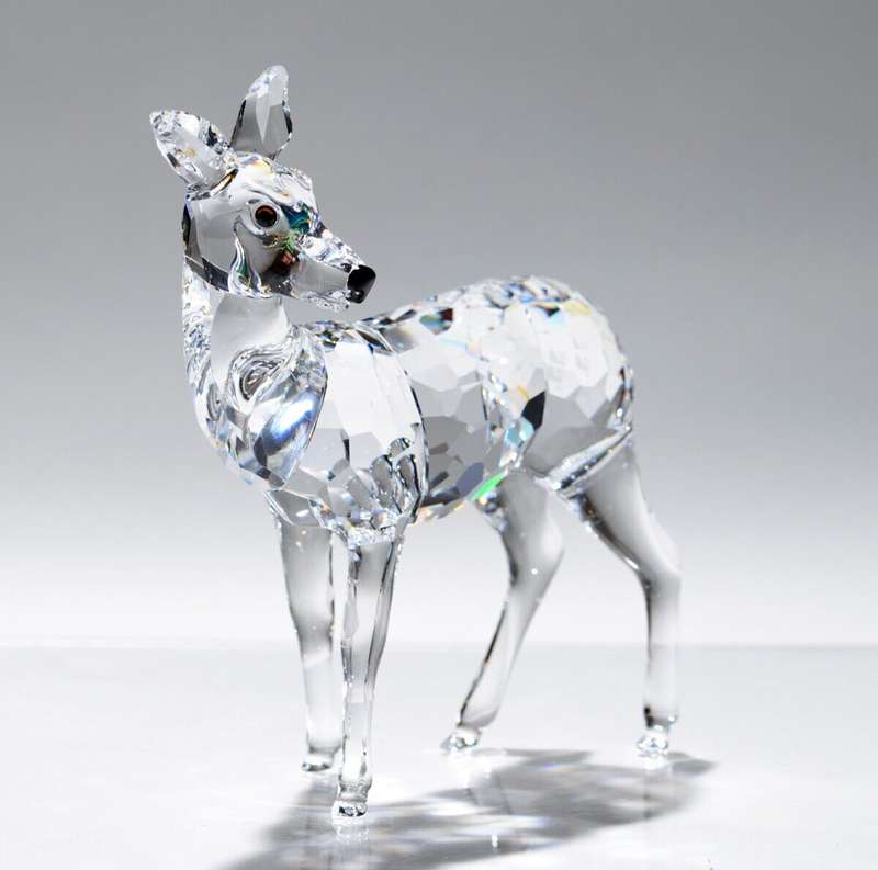 Swarovski Crystal Doe Deer Retired Rare Encounters' collection