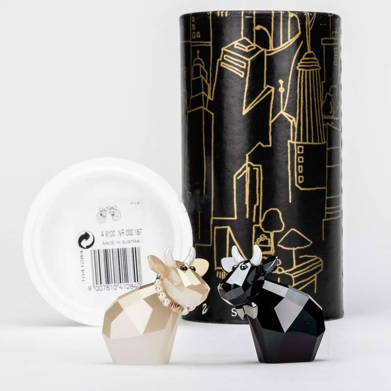 Swarovski Crystal Lovlot Cow Glamour Mo