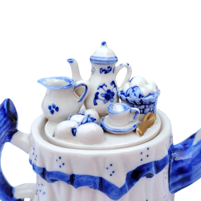 Cappadiamonte Italian porcelain Teapot with miniature Tea Set