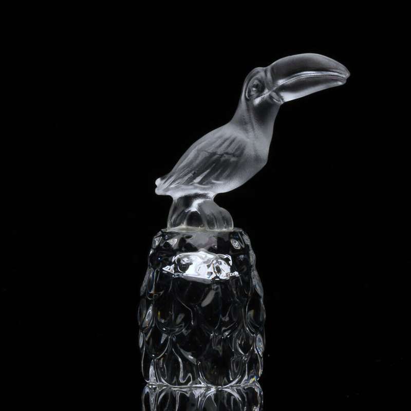 Swarovski Crystal Toucan on a Pinecone Base Thimble