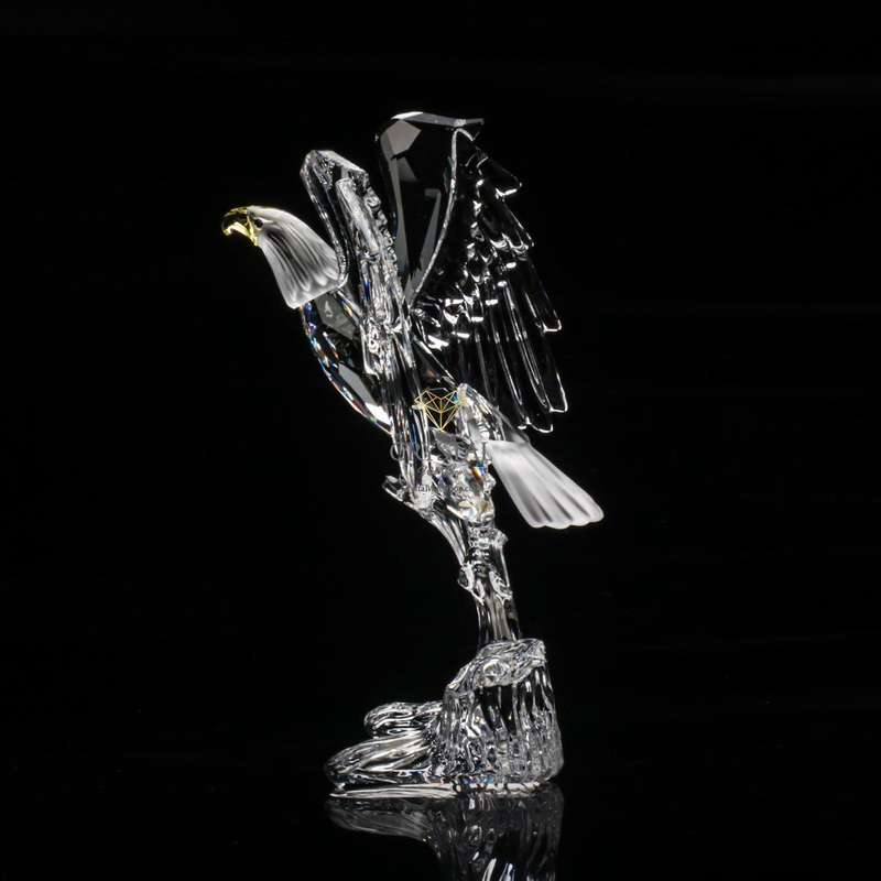 Retired Swarovski Crystal Bald Eagle 248003 Feathered Friends