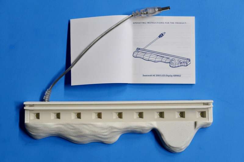 Swarovski Crystal 2005 LED Display Wonders of The Sea Harmony 689662 Base