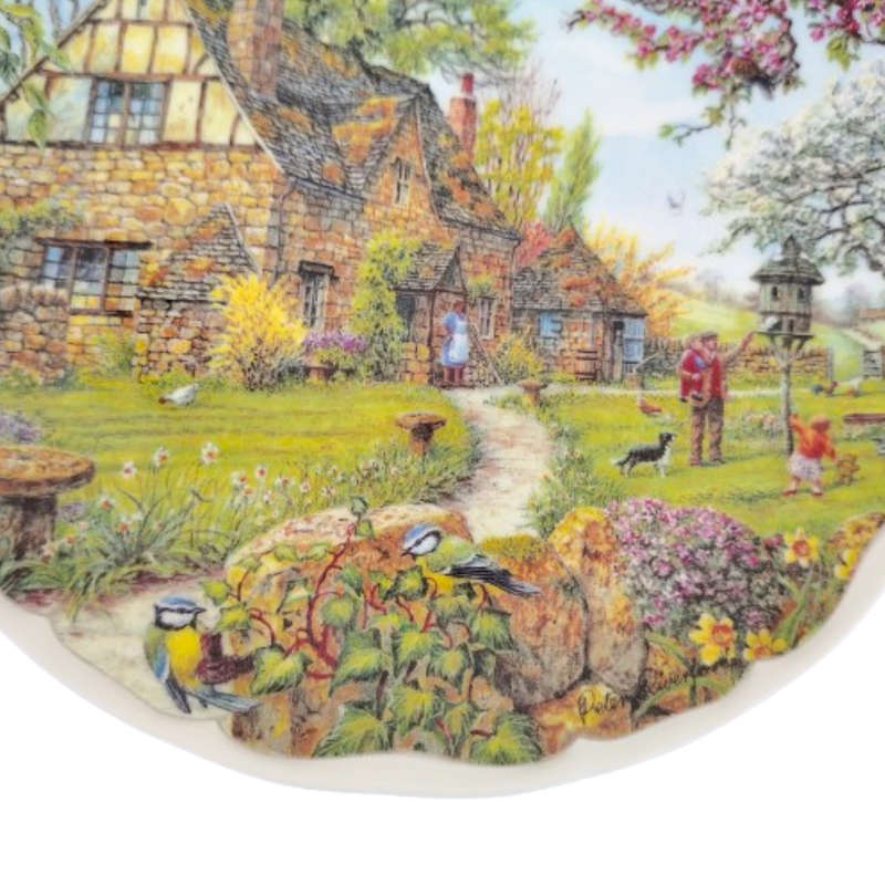 Royal Albert ceramic Wall Plate  Dream Cottages, Spring.