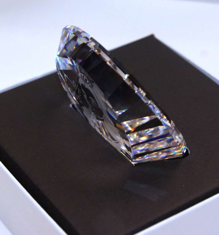 Swarovski Crystal 2000 Paperweight Columbine Large