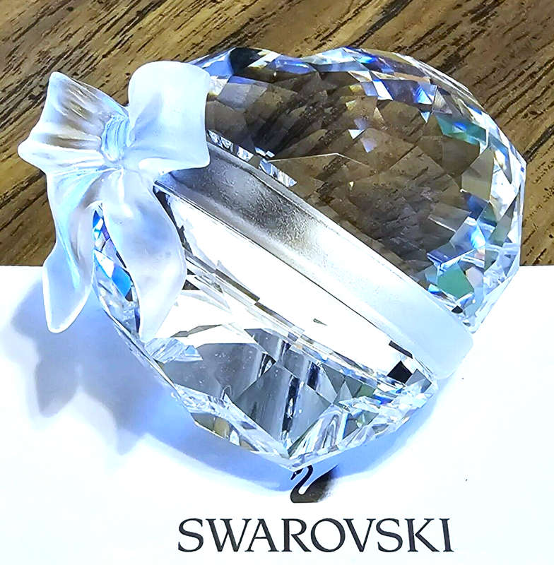 Swarovski Crystal Sweetheart- Retired 2004