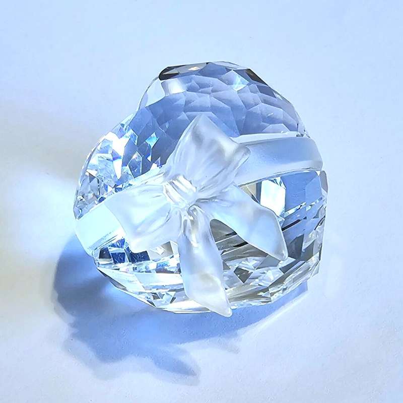 Swarovski Crystal Sweetheart- Retired 2004