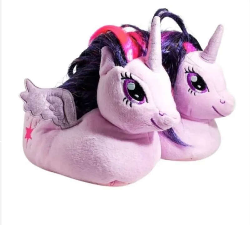 Kids slippers size 32