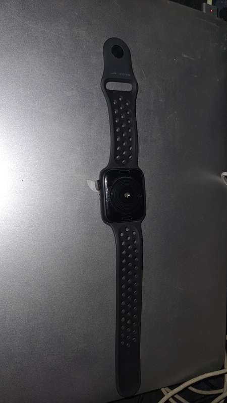 Apple Watch SE (No charger)