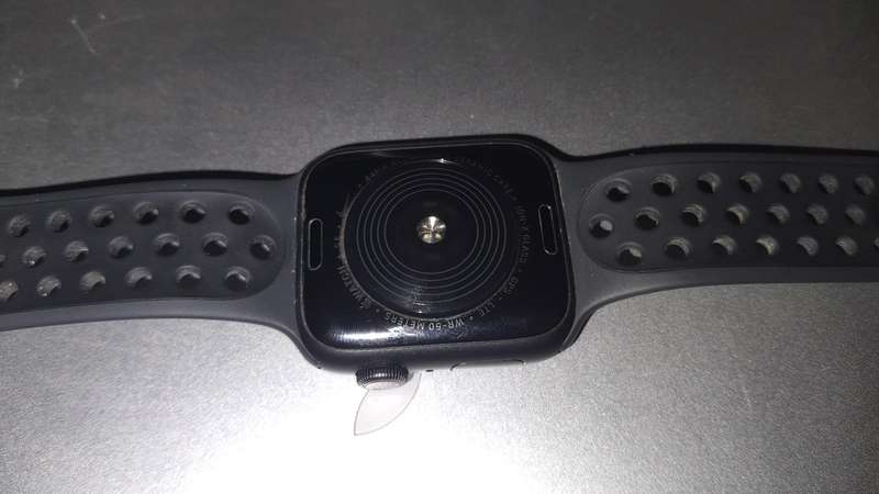 Apple Watch SE (No charger)