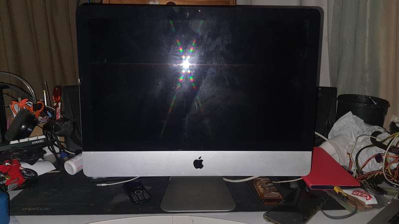 IMac 2011(Not going on)