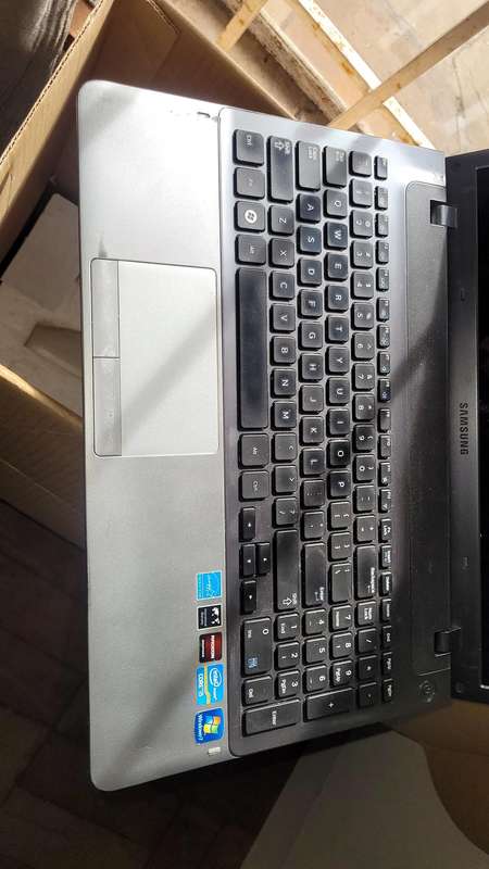 I5 Samsung laptop (As spares)