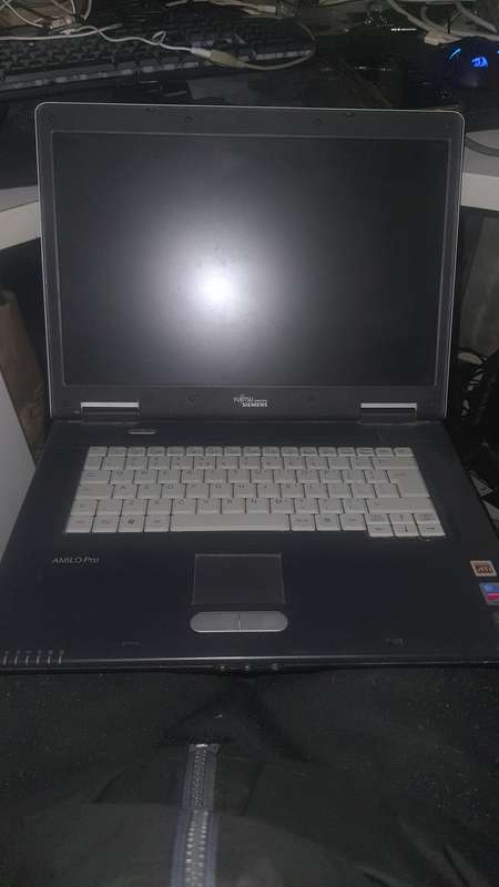 Fujitsu Siemens Laptop (Untested)