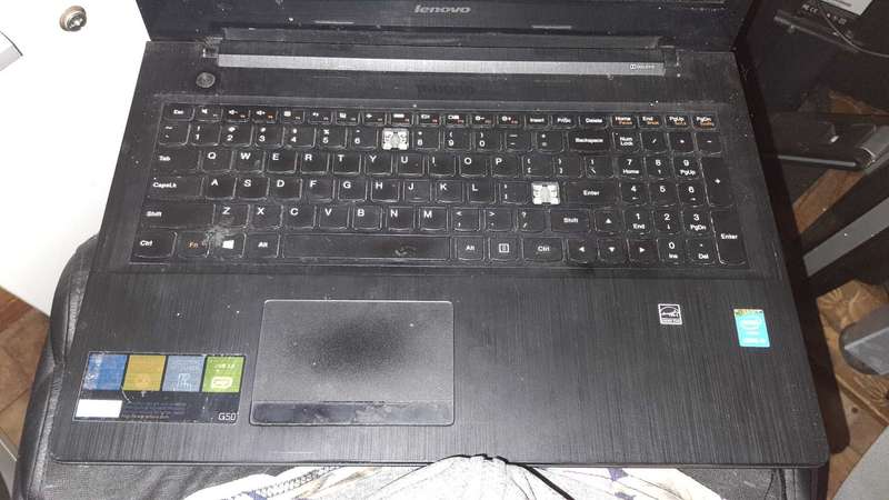 Lenovo i3 Laptop (Cracked screen)