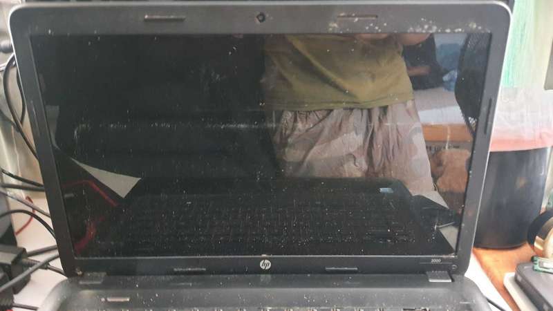 Hp Celeron laptop (not giving a display)