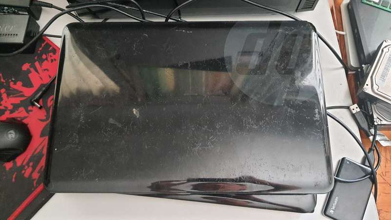 Hp Celeron laptop (not giving a display)