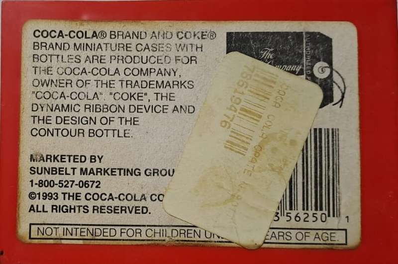 Coke - Coca Cola Miniature Coca-Cola bottles in red tray - Complete.